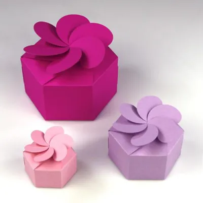 Bild: Eine Geschenkverpackung als Maßanzug - DECO DIRECT® schneidert Wunschverpackungen