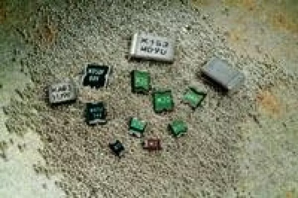 Bild: RoHS-konforme PolySwitch-Elemente für den Automotive-Markt von Raychem Circuit Protection