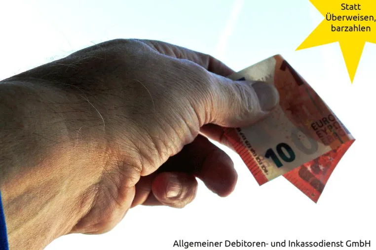 Bild: Statt überweisen, bar zahlen