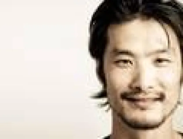 Bild: Steigere deine Lebensenergie mit dem Prana Flow Yoga Intensive mit Simon Park im AIRYOGA München