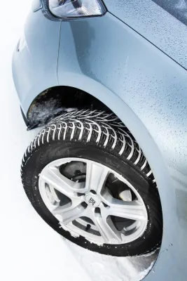 Bild: Nokian-Winterreifen ist der Testsieger im Winterreifen-Test 2011 von Auto Plus, der Auto Bild von Frankreich
