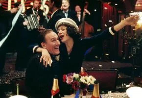 Bild: Die Paris-Reise zum neuen Kinohit „La vie en rose“: Edith Piaf – Der „Spatz von Paris“ fliegt wieder