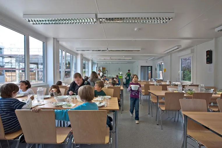 Interimsschule aus Mietraummodulen Bild: Interimsschule aus Mietraummodulen