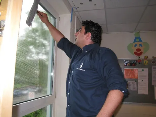 Helfende Hände im Müttertreff Moosach e.V.: HappyMaids verlosen Reinigung an soziale Einrichtungen in München Bild: Helfende Hände im Müttertreff Moosach e.V.: HappyMaids verlosen Reinigung an soziale Einrichtungen in München