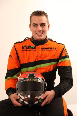 Bild: Erste Testfahrten im brandneuen 2012er BMW Z4 für Dylan Derdaele in Portugal