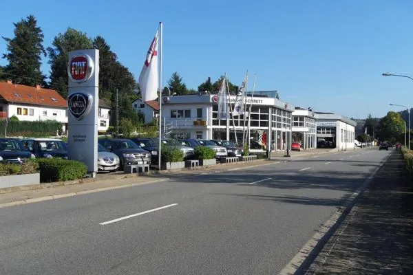 Bild: Fiat Schmitt eröffnet virtuelles Autohaus