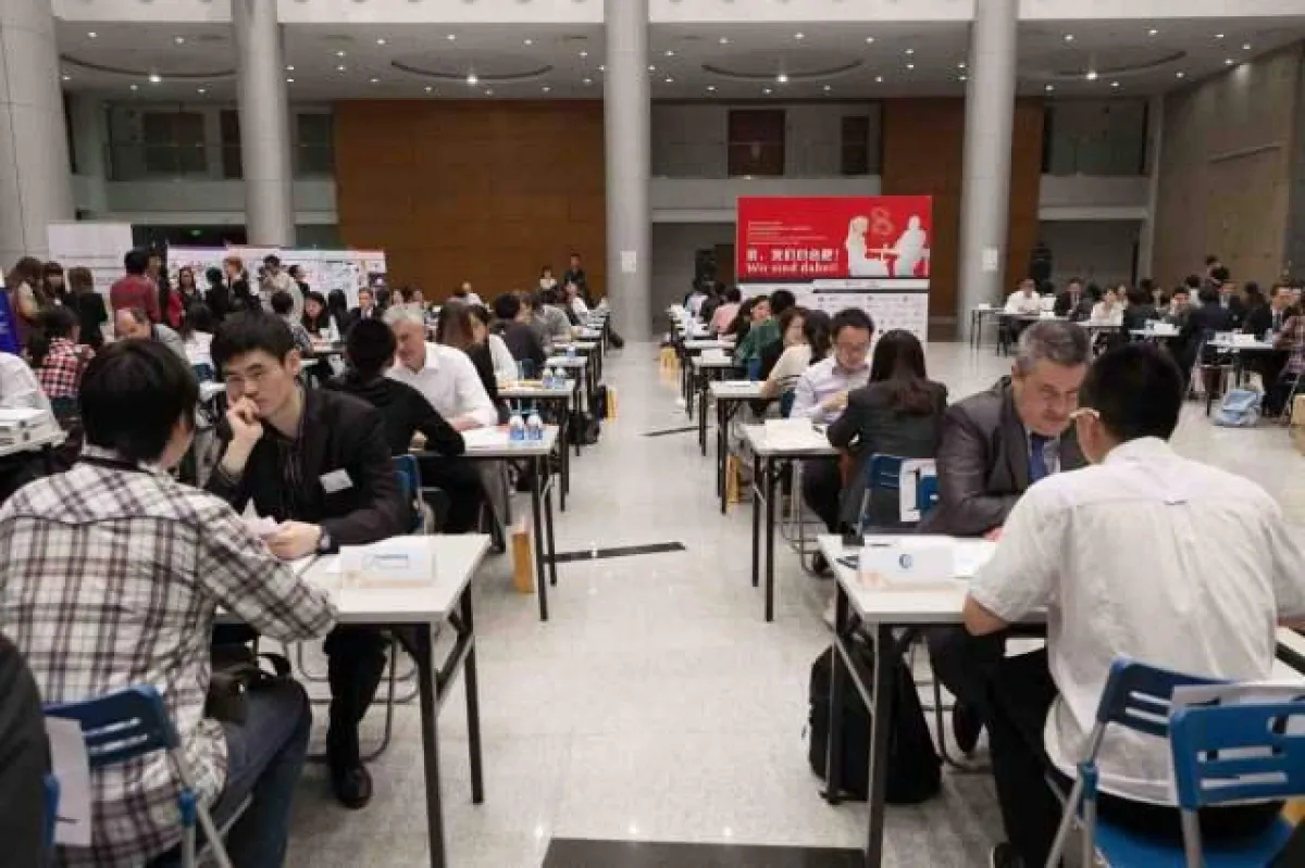 Interaktion und Dynamik garantiert beim Shanghaier Speed Dating.