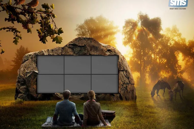 Bild: Entertainment unter freiem Himmel – Videowalls, Displays & TV Halter für Outdoor Events