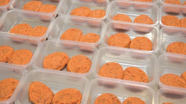 Mehrweg oder Monomaterial? MULTIVAC VertriebsgmbH im Verpackungs-Check Bild: Mehrweg oder Monomaterial? MULTIVAC VertriebsgmbH im Verpackungs-Check