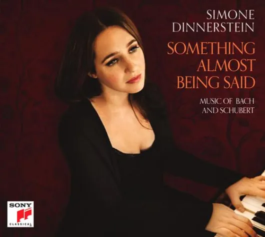 Bild: Simone Dinnerstein, international gefeierte Pianistin, kommt nach Berlin und Leipzig.