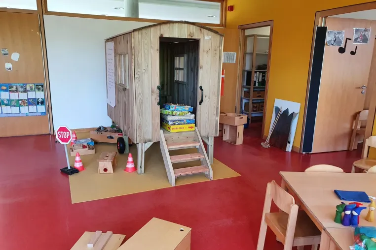 Ein Bauwagen mit allen Schikanen - Die Kindertageseinrichtungen der Diakonie Hasenbergl sind kreativ Bild: Ein Bauwagen mit allen Schikanen - Die Kindertageseinrichtungen der Diakonie Hasenbergl sind kreativ