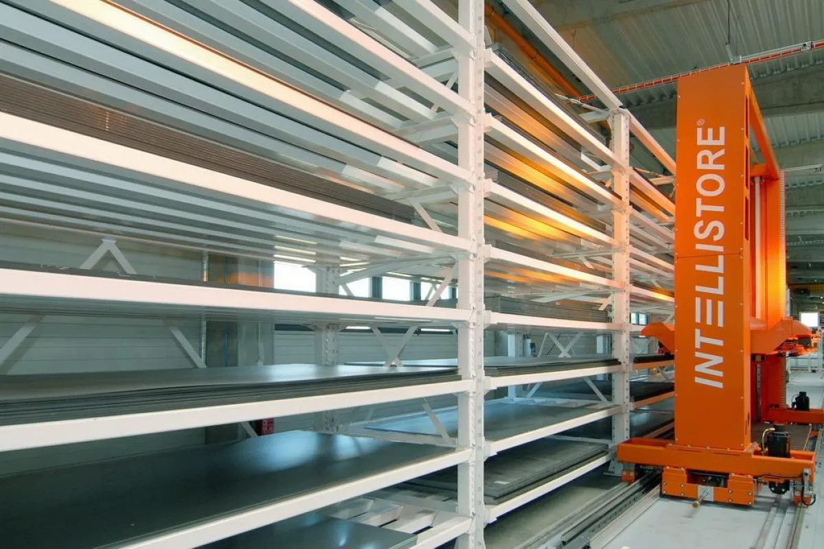 Höhepunkt des Produktportfolios ist das Regalbediensystem KEMPER INTELLISTORE.