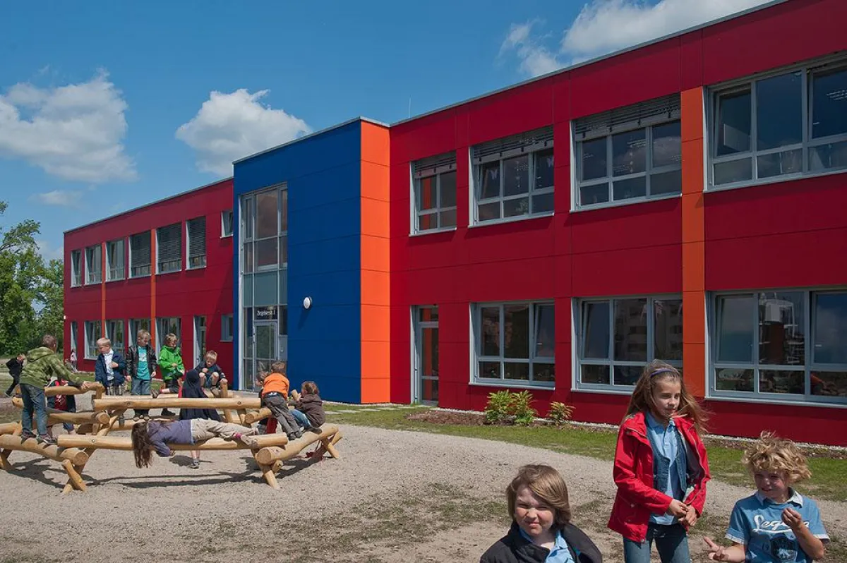 Ein neues Schulgebäude ist in der Regel bereits nach wenigen Wochen bezugsfertig.