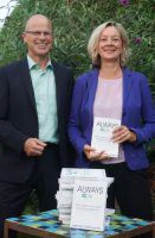 Bild: Always-on und total kaputt? Eine Psychologin und ein BWLer schreiben ein unkonventionelles Sachbuch.