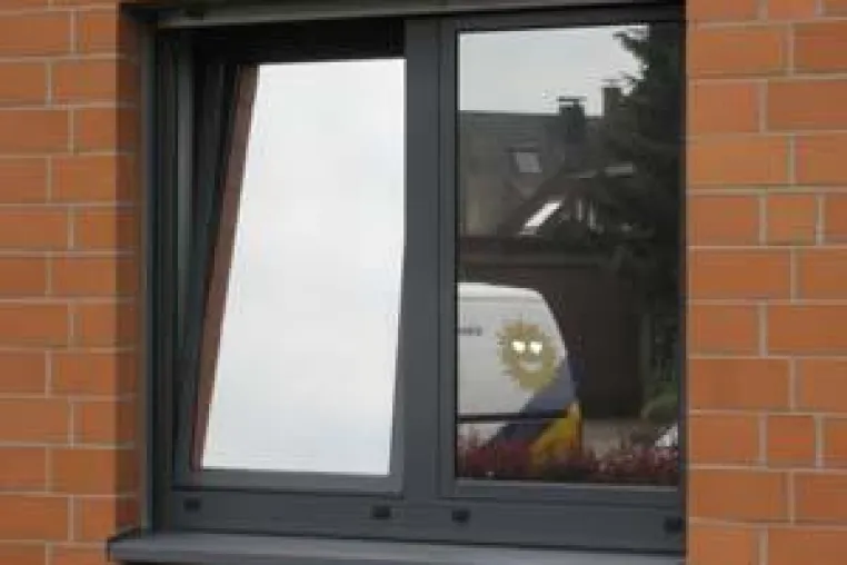 Bild: Sonnenschutz für Ihre Fenster