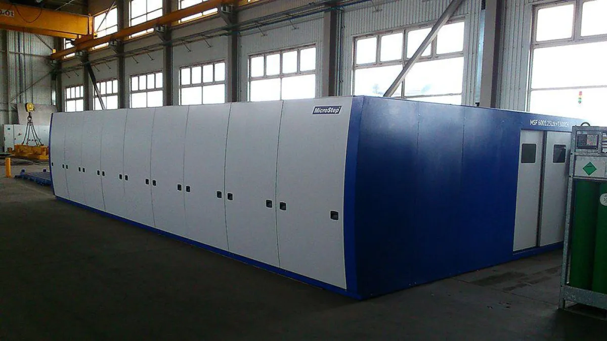 3D-Schneidsystem mit Faserlaser zur Bearbeitung von Blechen, Rohren und Profilen