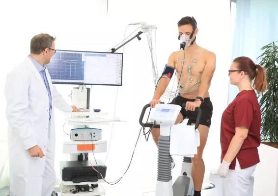 Bild: Die Auswirkung von Bewegung und körperlicher Aktivität bei der Verbesserung der Herzgesundheit