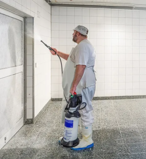 e-Foam 7 von Birchmeier: Effektive Schaumreinigung ohne Pumpen und ohne Unterbrechungen Bild: e-Foam 7 von Birchmeier: Effektive Schaumreinigung ohne Pumpen und ohne Unterbrechungen