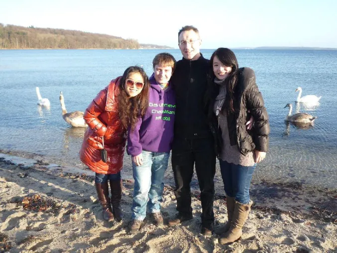 Bild: Alle Mitglieder einer Gastfamilie profitieren vom interkulturellen Austausch mit Gastschülern