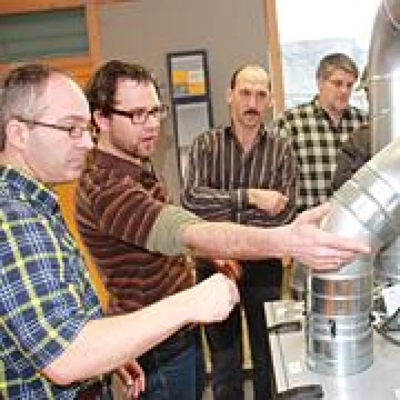 Im Passivhaus Handwerker-Kurs erhalten Meister und Gesellen wertvolles Wissen. Foto: eza!