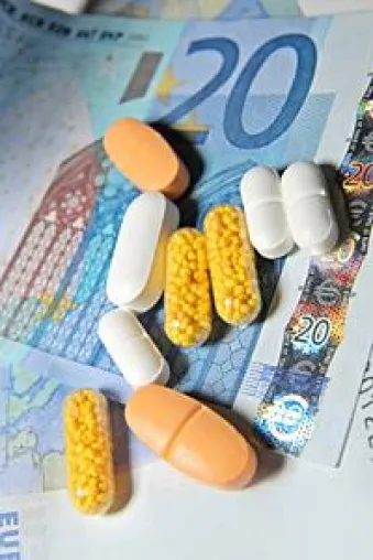 Bild: Immer 4 Prozent sparen - die Gesundheitsreform ist online