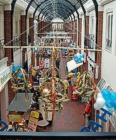 Bild: Candlelight-Shopping in der MOORBEK PASSAGE