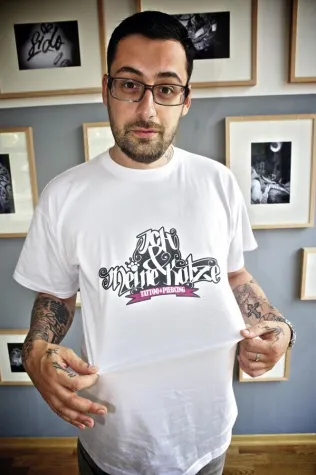 Bild: Deutsche Rapper-Ikone Sido eröffnet eigenes Tattoo-Studio