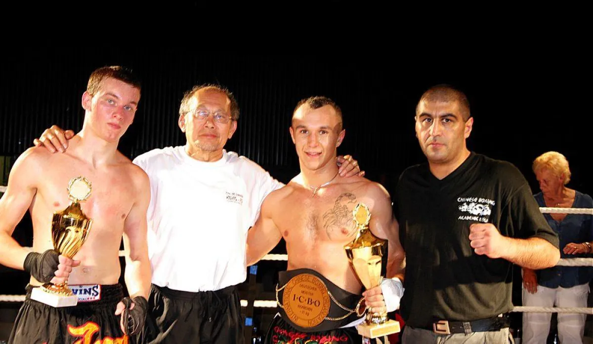 Gruppenfoto: v.l., Andrej Ruder, Sigung Dr. Jao, Alex Schreiner und Nihat Atamtürk