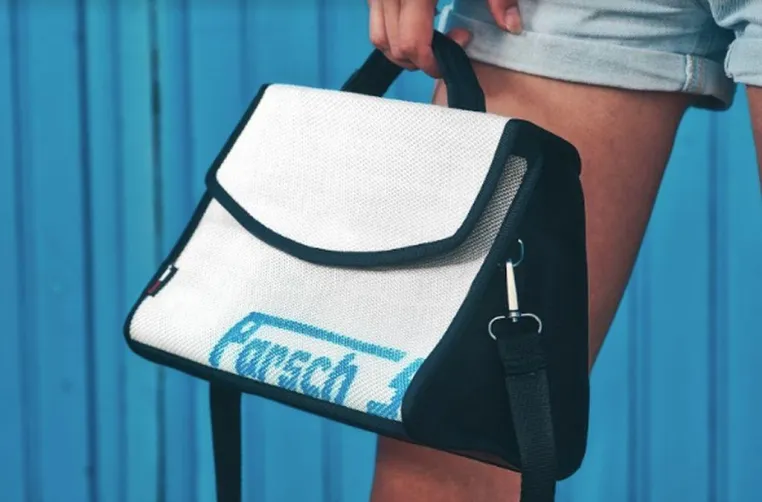 Bild: Mit neuer Verstärkung eingetroffen: Die Damen-Kollektion von Feuerwear