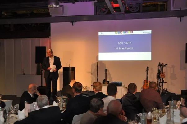 Seit 20 Jahren für den Arbeitsschutz: Jubiläumsfeier der domeba aus Chemnitz Bild: Seit 20 Jahren für den Arbeitsschutz: Jubiläumsfeier der domeba aus Chemnitz