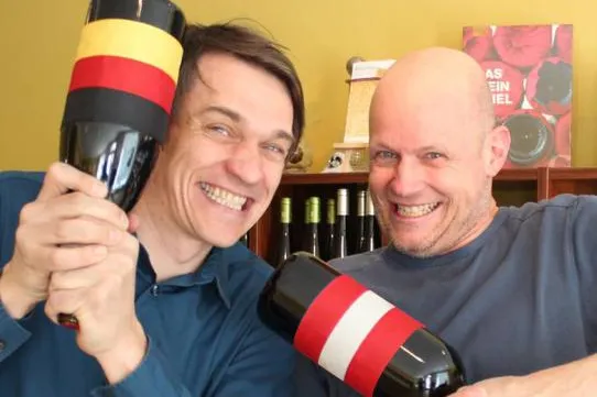 Bild: „BottleBattle“ Ein vinophiles deutsch-österreichisches Kräftemessen mit fünfgängigem Menü