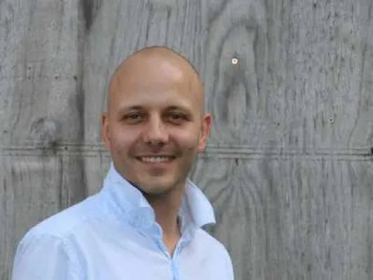 Bild: DISCOUNTO.DE – Eric Schwarzer als Verstärkung für das DISCOUNTO Team