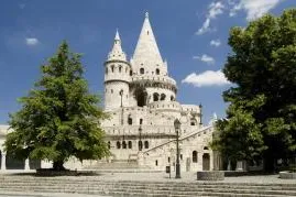 »Von Budapest zum Plattensee: Kulturreise zu den Künstlerkolonien Szentendre und Gödöllö mit Pécs« Bild: »Von Budapest zum Plattensee: Kulturreise zu den Künstlerkolonien Szentendre und Gödöllö mit Pécs«