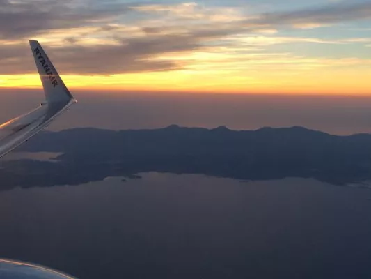 Erstattung bei Flugverspätungen für den Reisenden Bild: Erstattung bei Flugverspätungen für den Reisenden