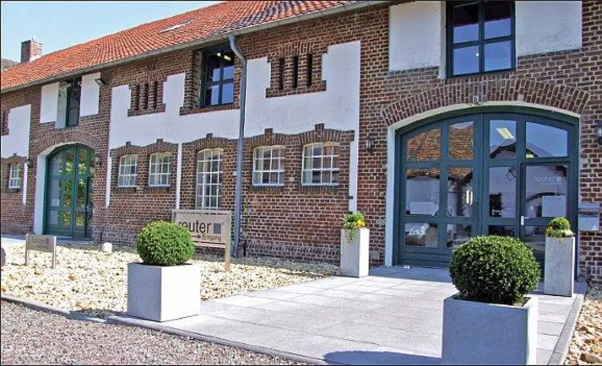 Das 1. Hof-Fest von Bad Reuter findet rund um den historischen Kühlenhof in Mönchengladbach statt.