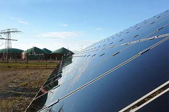 Bild: B5 Solar by Havelland- Wind GmbH errichtete im Havelland derzeit größte PV- Freiflächenanlage.