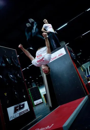 Parkour und Calisthenics mit Cube Sports auf der FIBO 2014 in Köln Bild: Parkour und Calisthenics mit Cube Sports auf der FIBO 2014 in Köln