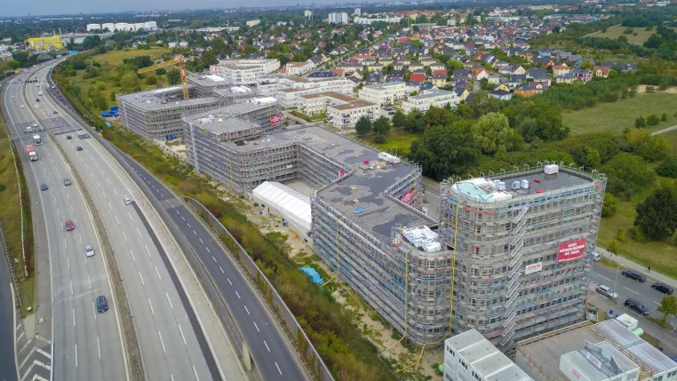 Bild: BRAIN BOX BERLIN feiert Richtfest – innovativer Bürocampus für zukunftsorientierte Arbeitswelten in Adlershof