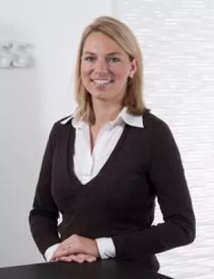 Bild: Dr. Wiebke Friedel ab sofort bei den Zahnärzten edelweiss in Berlin