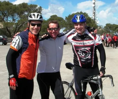 Bild: 31. Juli - Internationaler Tag der Freundschaft - Souverän in jeder Beziehung - Wie man sich Freunde schafft