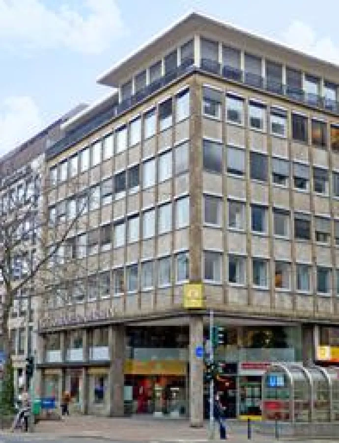 Das Büro-/Geschäftshaus 