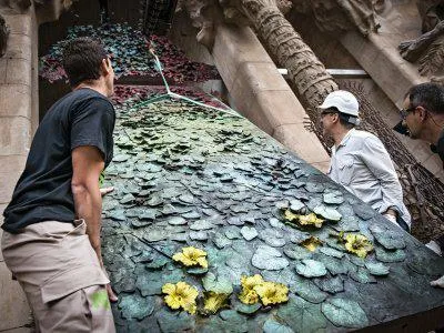 Sagrada Família: Geburtenfassade erhält neues Tor vom japanischen Starbildhauer Etsuro Sotoo Bild: Sagrada Família: Geburtenfassade erhält neues Tor vom japanischen Starbildhauer Etsuro Sotoo