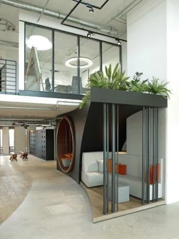 Arbeitest du noch oder gärtnerst du schon? Bild: Arbeitest du noch oder gärtnerst du schon?