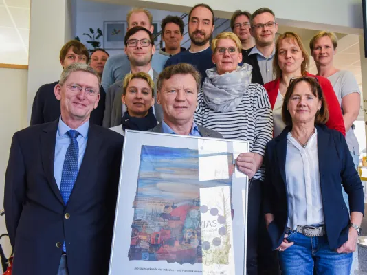 WEDDERHOFF IT feiert silbernes Firmenjubiläum Bild: WEDDERHOFF IT feiert silbernes Firmenjubiläum