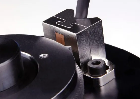 Bild: Zahnraddrehgeber RGM2G-AP – VS Sensorik setzt neue Maßstäbe