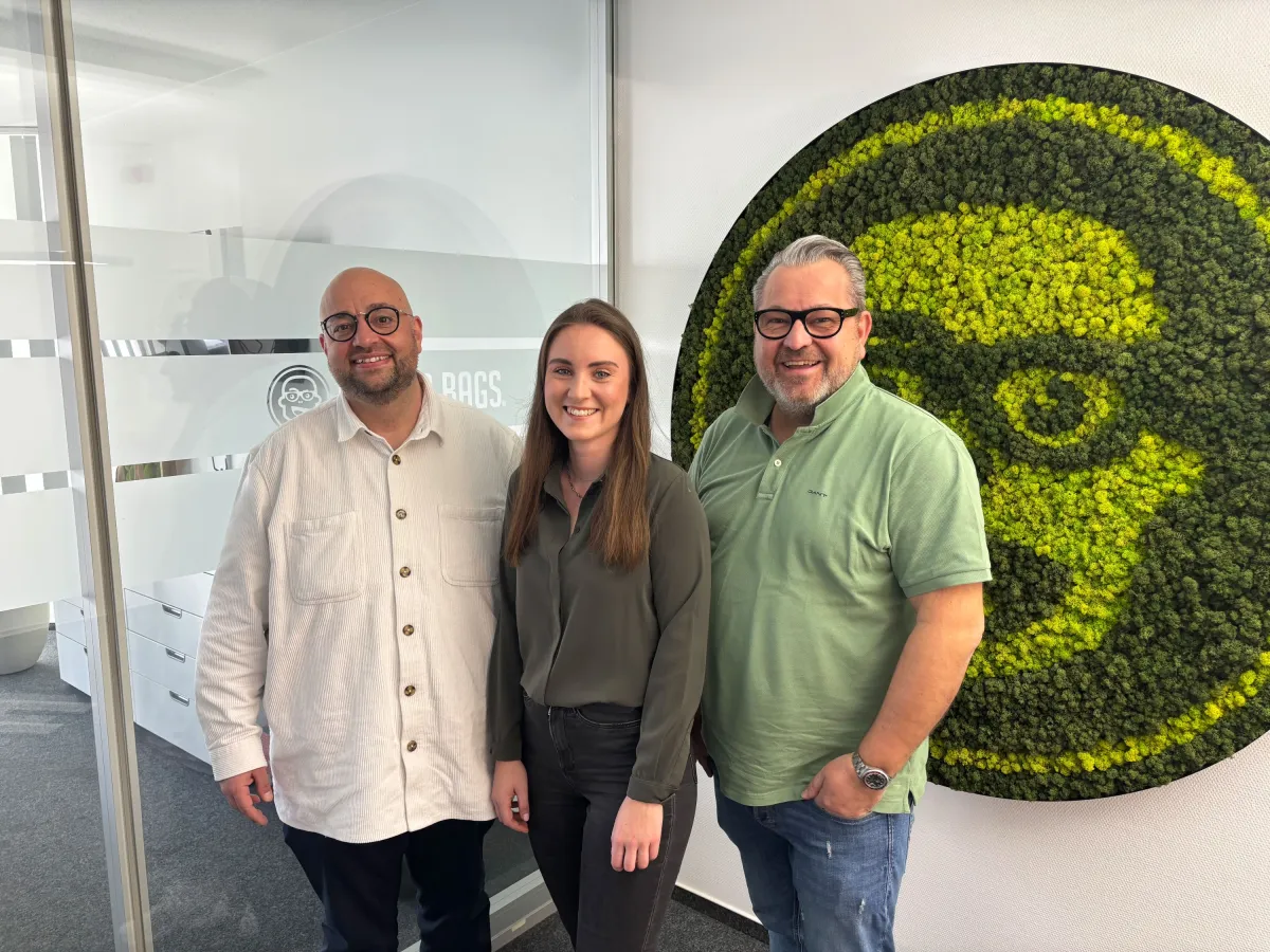 Tobias Gottwald, Lisa Sieverding und Peter Backes von der Geschäftsleitung der Mister Bags GmbH. (© Mister Bags GmbH)