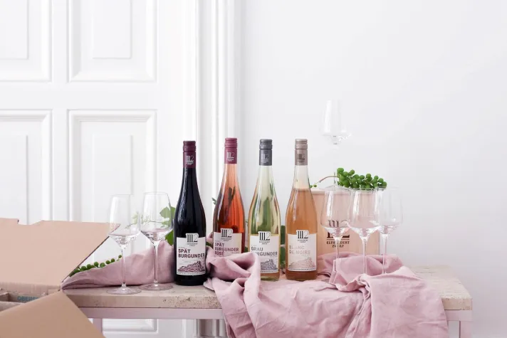 Bild: Eine Genussreise im eigenen Wohnzimmer: Weinabende mit Elfhundertzwölf