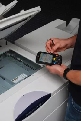 Bild: Mobil und nahtlos vernetzt: Integrierte Lösungen in Service und Logistik