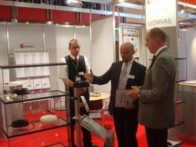 ANTONICS-ICP präsentierte neue Bahnfunkantenne OmniPlanar-TOP 230 auf InnoTrans 2008 Bild: ANTONICS-ICP präsentierte neue Bahnfunkantenne OmniPlanar-TOP 230 auf InnoTrans 2008