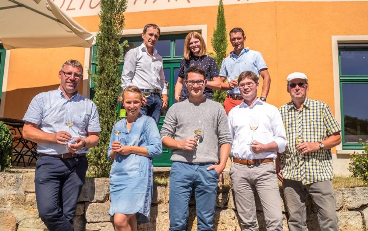 Die acht Winzer der Initiative Breitengrad 51. Foto: Patrick Cebulla